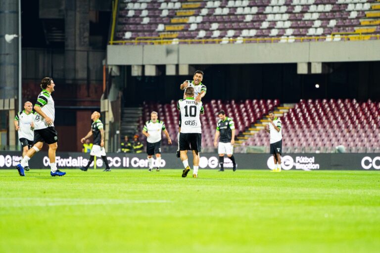 Stadio Arechi ed il successo di Operazione nostalgia targato Fútbol Emotion